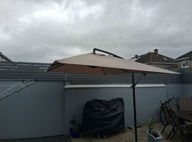 Cantilever Umbrella