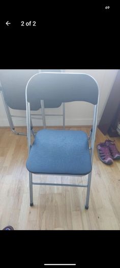 Set of 3 folding chairs