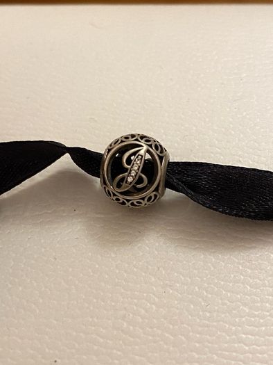 Pandora Vintage Letter