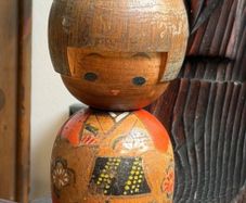 kokeshi doll