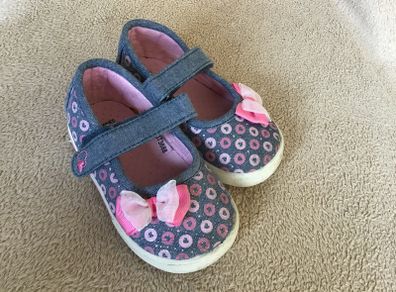 Baby Girl shoes size 5/21