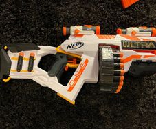 Nerf Ultra One Motorised Blaster (Ready to Play - Batteries & Darts Included) :