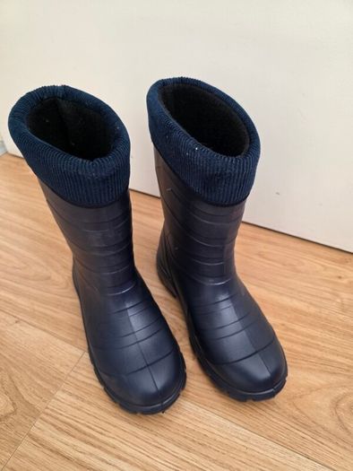 kids winter thermal boots size 37 (4/4.5)