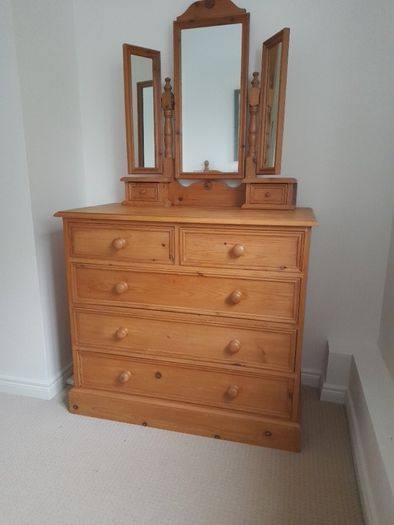 Chest of Drawers