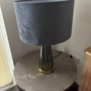 Table lamp