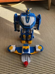 SUPER WINGS World Robot Transforming Toy