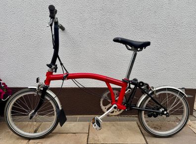 Brompton S2L folding bike in excellent condition