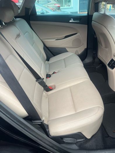 Hyundai tuscon
