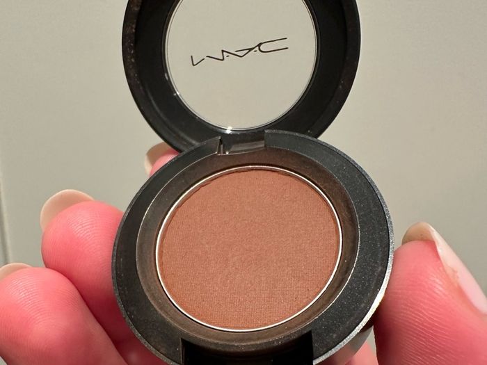 Mac eyeshadow