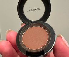 Mac eyeshadow