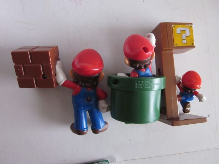 McDonalds Happy Meal Mario Bundle