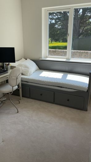 Day bed