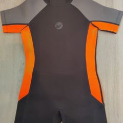 5/6 years old wetsuit