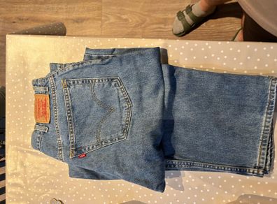 levis