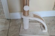 Zoofari Cat Scratching Post