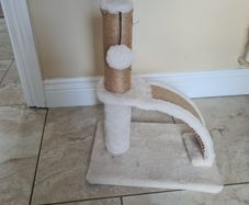 Zoofari Cat Scratching Post
