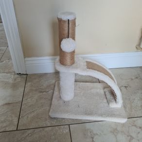 Zoofari Cat Scratching Post