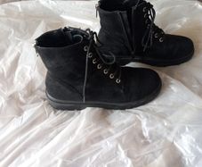 Black Boots size EU 40 /UK  7