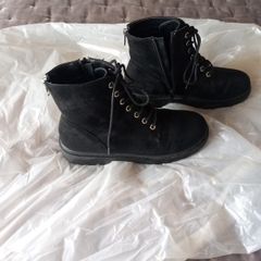Black Boots size EU 40 /UK  7