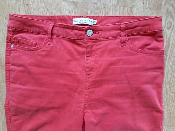 Red Trousers. Size10