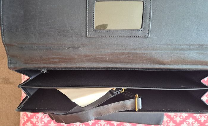 Expanding Leather Briefcase by TopTrend - New Old Stock