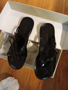 Ted Baker black flip flops with bow detail - boxed
