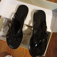 Ted Baker black flip flops with bow detail - boxed