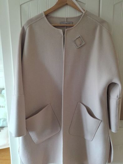 Paul Costello Cream Coat. NEW