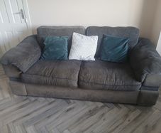 3 and 2 seater sofa set