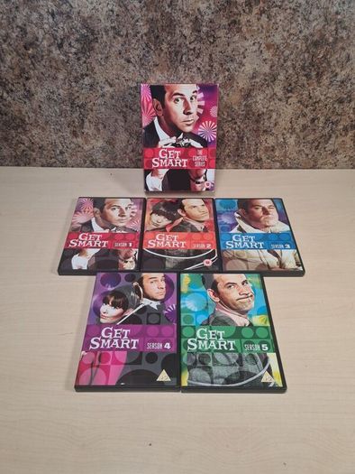 Dvd Boxset Get Smart The Complete Series 25 Discs Maxwell Smart 1970's