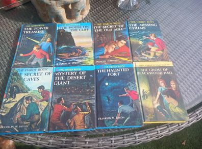 7 Hardy Boys and 1 Nancy Drew hardbacks, vintage, 80s, D18 post 8e