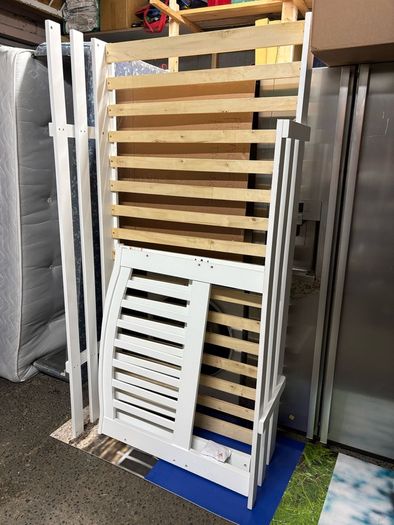 Solid wood White Single Bed FRAME (mattress size 90x190cm)