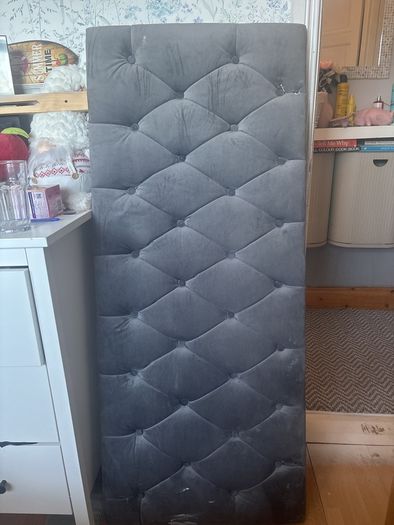 Velvet  headboard free