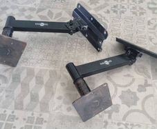 speaker stands