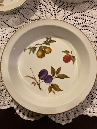 7- Evesham  bone china dishes