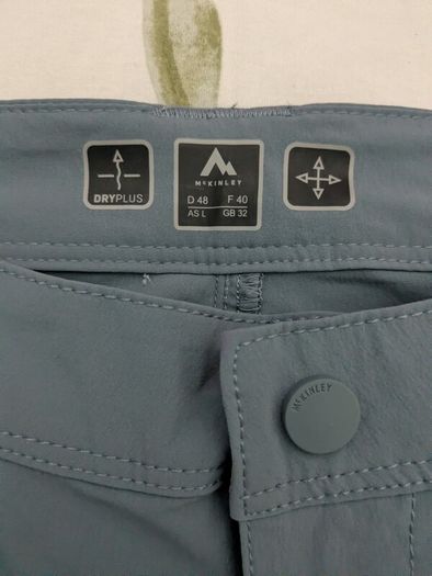 McKinley Cameron III Mens Bermuda Shorts Size Medium