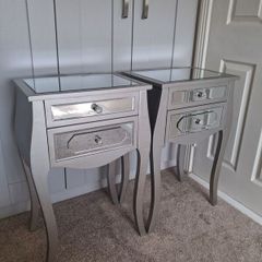 bedside lockers/ side tables