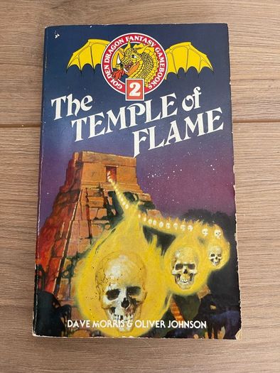 The Temple of Flame (Golden Dragon Fantasy Gamebooks - Dave Morris & Oliver Johnson)