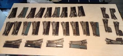 Ho/oo model train tracks 23 elect pts + 3 man pts