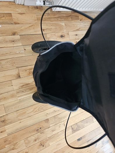 Knee Scooter with Pumped Wheels - perfect condition