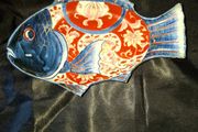 Antique Japanese Imari Porcelain Fish Platter Meiji / Taisho Period (c.1890 1920, Vibrant Sometsuke &amp; Overglaze Enamel