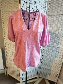 women's top