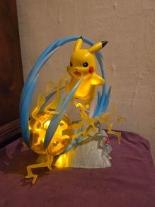 Pokemon Pikachu Light FX Collector Statue