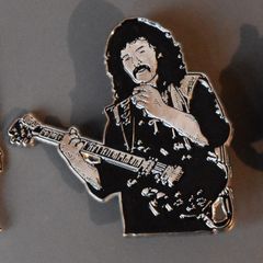 6 metal/rock Pin badges