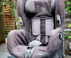 Maxi Cosi Axis - Car Seat