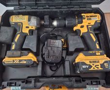 Dewalt drill set