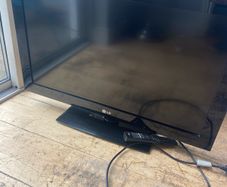 32" LG TV for sale