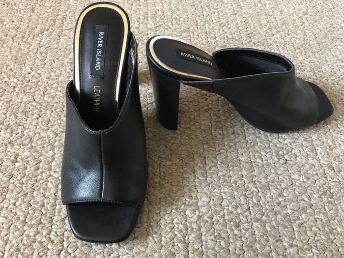 River Island black soft leather slip-on sandal size 5