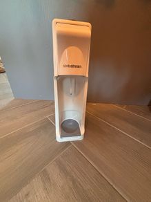sodastream and 1 litre bottle