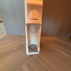 sodastream and 1 litre bottle